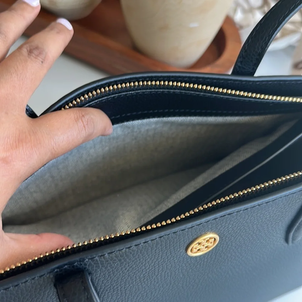 Tory Burch Robinson Small Leather Tote
